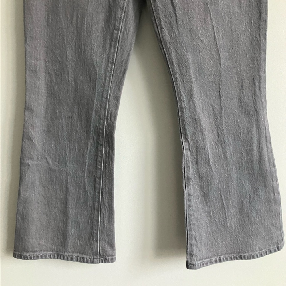 LOFT Grey Kick Crop High Rise Sailor Pocket Jeans Size 4 (Measures like a 10) - Picture 5 of 13